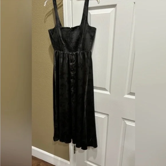 WAYF Corset Dress
Black and charcoal gray size S - Picture 7 of 14